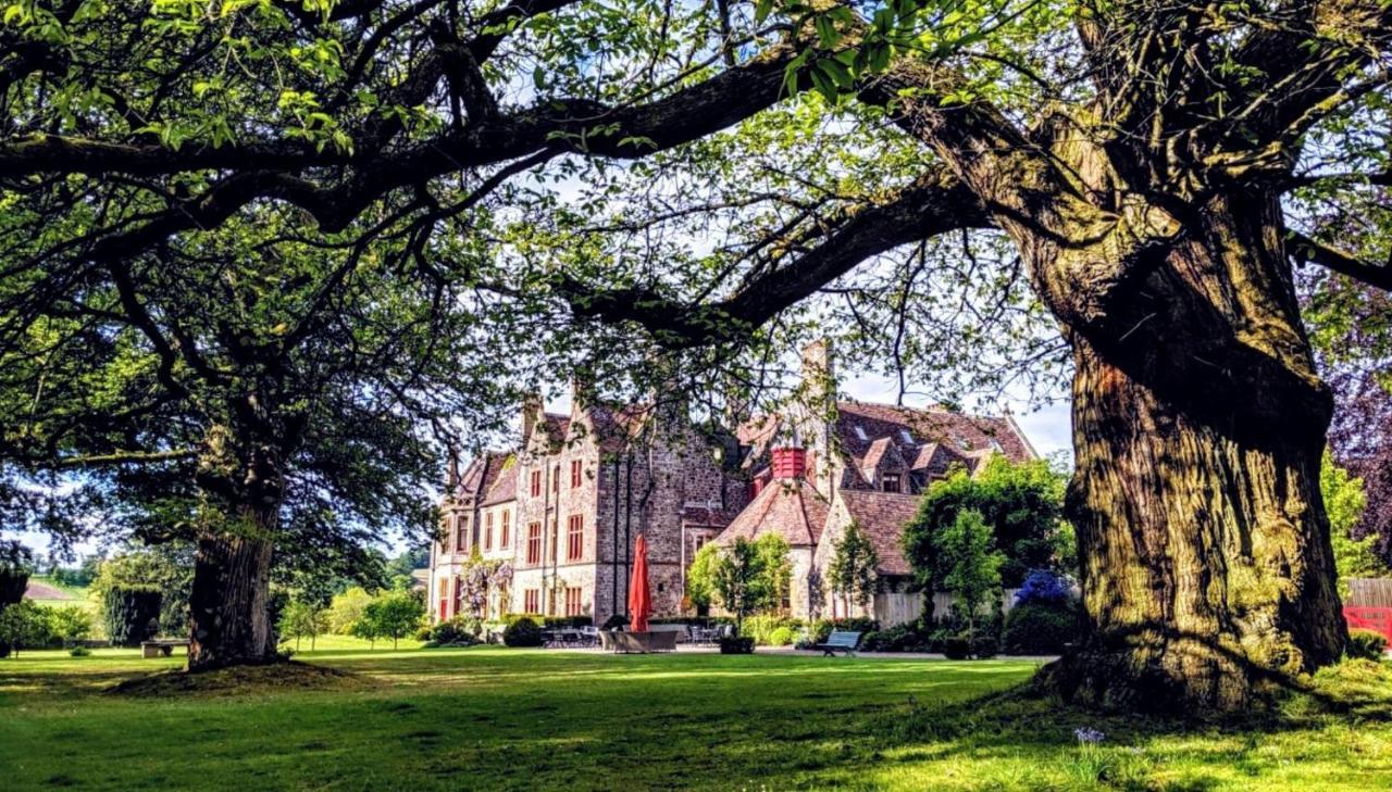 Huntsham Court Exterior foto